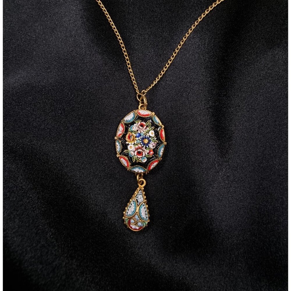 Vintage ItalianSigned 1940s Gold Tone Micromosaic Pendant Necklace